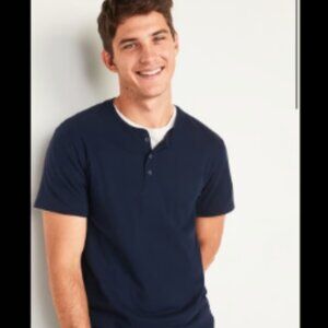 NWT Soft Washed Henley Tee